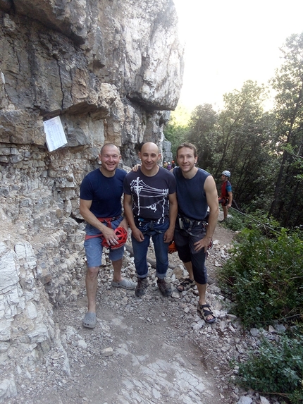 Falesia degli Amici Val d'Adige - Alessandro Arduini, Ivan Maghella e Marco Gnaccarini durante l'inaugurazione della Falesia degli Amici in Val d'Adige