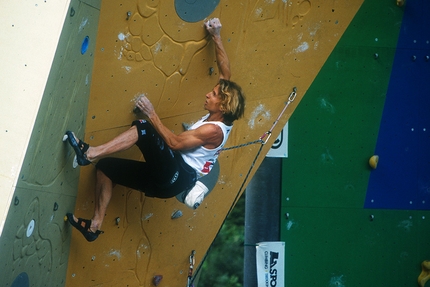 Back to the Comp, gara d’arrampicata old style new school. Intervista ad Alberto Gnerro