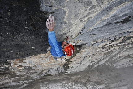 Matthias Trottmann - Matthias Trottmann climbing his Piz Dal Nas (8b, 500m), Titlis, Switzerland