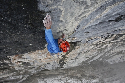 Matthias Trottmann - Matthias Trottmann sale Piz Dal Nas (8b, 500m), Titlis, Svizzera