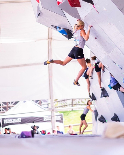 Bouldering World Cup 2019: live streaming from last stage in Vail