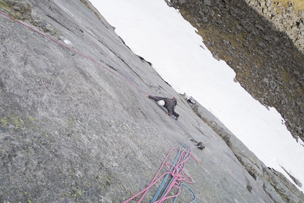 Lofoten Norvegia - Diamantfinner, parete nord di Moltbaertinden North Peak, Lofoten, Norvegia (Bernat Bilarrassa, Gerber Cucurell, Jordi Esteve 24/05/2019)