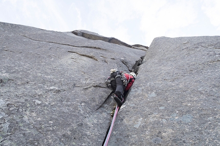 Lofoten Norvegia - Diamantfinner, parete nord di Moltbaertinden North Peak, Lofoten, Norvegia (Bernat Bilarrassa, Gerber Cucurell, Jordi Esteve 24/05/2019)