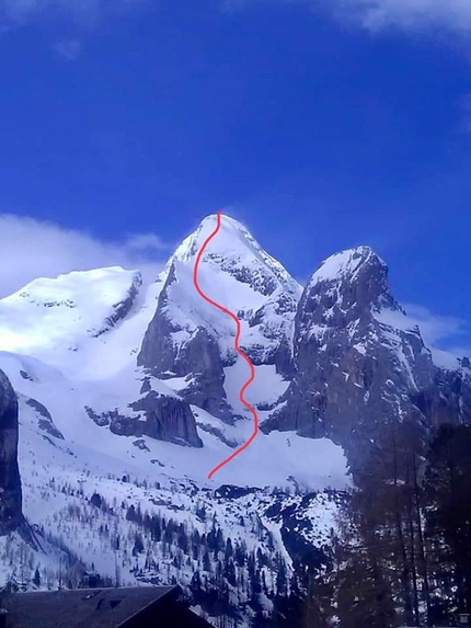 Gran Vernel, Dolomiti - Gran Vernel, Dolomiti: la linea sciata da Stefano Tononi e Lorenzo Battisti il 31/05/2019, e discesa il 01/06/2019 da Maurizio Davarda e Alberto Valeruz (prima discesa in snowboard) e Roberto Giacomelli (sci)