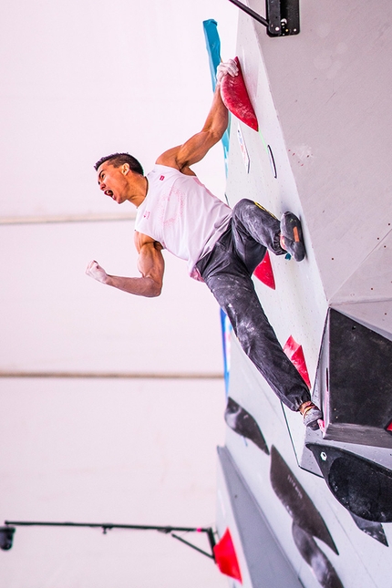 Bouldering World Cup 2019, Vail - Sean McColl competing in the Bouldering World Cup 2019 at Vail