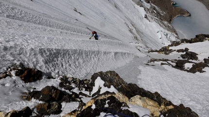 Chamlang Nepal, Márek Holeček, Zdeněk Hák - Chamlang NW Face: Zdeněk Hák seconding Márek Holeček during the first ascent of UFO Line