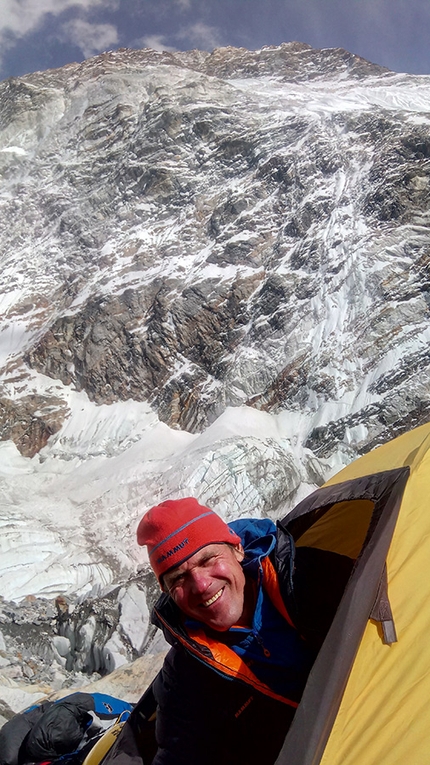 Chamlang Nepal, Márek Holeček, Zdeněk Hák - Márek Holeček sotto la parete nordovest del Chamlang 