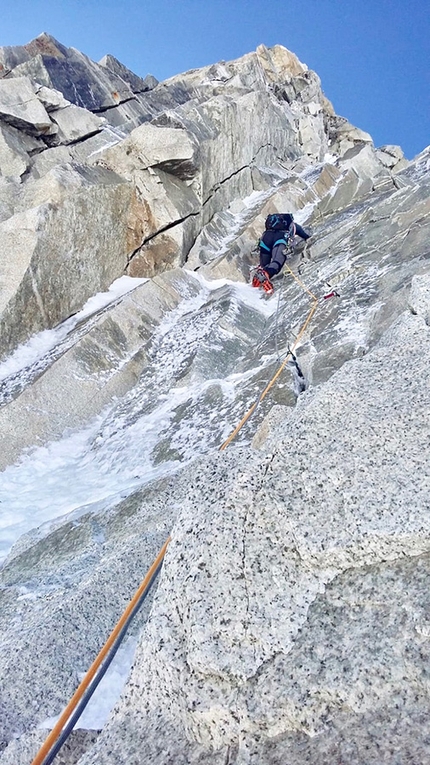 Grand Flambeau Monte Bianco, Ezio Marlier  - Ezio Marlier sul Grand Flambeau (Monte Bianco) durante l'apertura di Koala Pirla insieme a Alberto Corbella