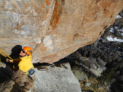 Valle Orco climbing - Via Locatelli on Sergent in Valle dell'Orco, Italy