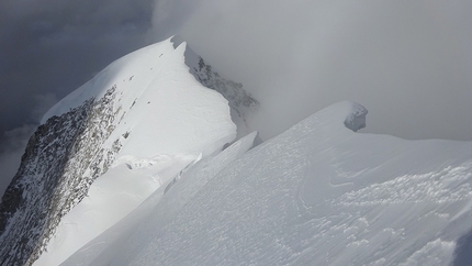 Tomas Franchini, Lamo She China - The summit ridgee of Lamo She, reached by Tomas Franchini via his solo ascent of the East Face