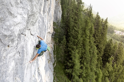 Valle di Garés, Dolomites - Omar Genuin climbing in Valle di Garés in the Agordo Dolomites