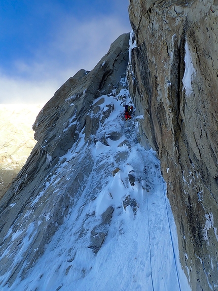 Denali Alaska - Denali Alaska: Bru Busom and Marc Toralles climbing the Slovak Direct route 