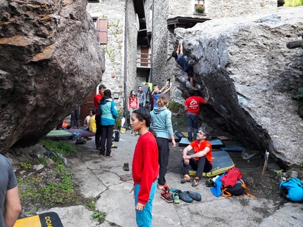 Gerolasass 2019 - Durante il primo Gerolasass, il raduno boulder e di arrampicata con la corda che si è tenuto in Val Gerola (Alta Valtellina) dal 21 - 23 giugno 2019