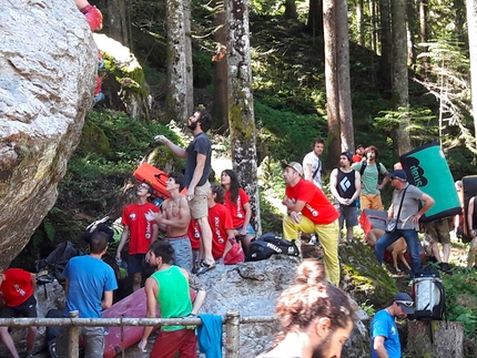 Gerolasass 2019 - Durante il primo Gerolasass, il raduno boulder e di arrampicata con la corda che si è tenuto in Val Gerola (Alta Valtellina) dal 21 - 23 giugno 2019