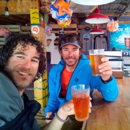 Marc Toralles, Bru Busom - Marc Toralles e Bru Busom dopo aver salito la Diretta Slovacca sulla parete sud del Denali in Alaska