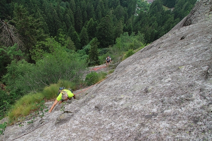 Valle di Daone, Gianluca Forti, Sandro De Toni, Nicholas Ferrari, Paolo Castellini - Durante la prima ripetizione di Ci Rivediamo, Paolino sulla Parete Cascata di Danerba in Valle Daone