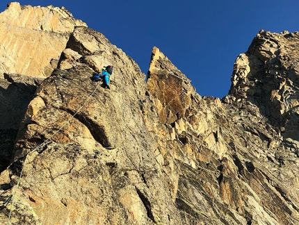 Aiguille Noire, Pilastro Rosso del Brouillard e Monte Bianco. L'Integrale 2.0