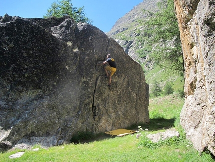 Gran Paradiso, Valle d'Aosta - Boulder sotto il Gran Paradiso in Valle d’Aosta