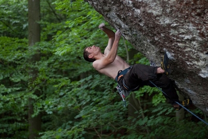 Action Direct - Adam Pustelnik repeating Action Directe 9a, Frankenjura, Germany