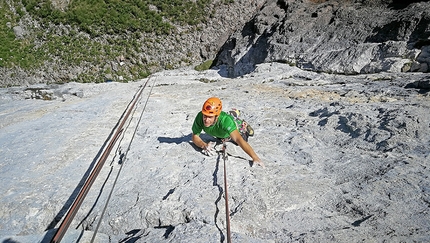 50Special, Val Trementina, Paganella - Luca Giupponi sul primo tiro di 50Special, Val Trementina (Paganella)