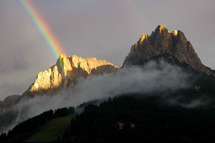 L’innocenza perduta e la montagna dell'età del ferro - Cima Undici e Cima Dodici (Val di Fassa - Gruppo Monzoni Vallaccia - Dolomiti)