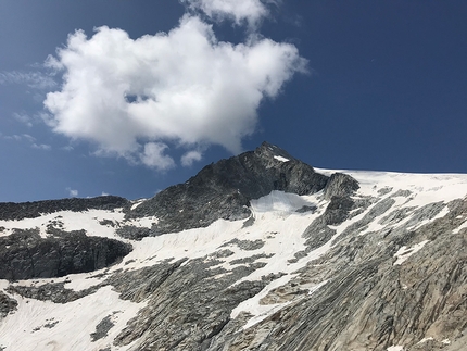 Carè Alto - Carè Alto: veduta da nord della cresta Cerana