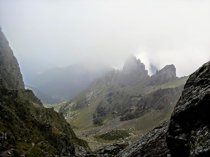 Dente di Mezzaluna, Valgerola - Ghost Rider sul Dente di Mezzaluna in Valgerola (Alessandro Beretta, Cristian Candiotto 11/08/2019)