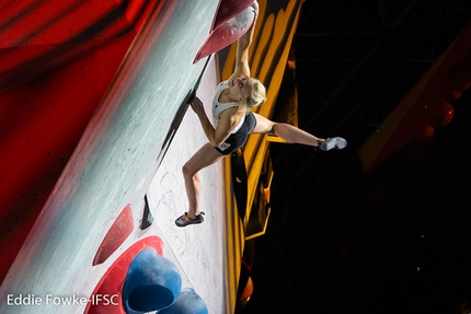 Janja Garnbret - Janja Garnbret, Boulder Combinata, Hachioji Giappone 2019