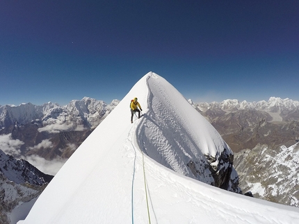 Zsolt Torok - Zsolt Torok climbing Kiajo Ri in Nepal