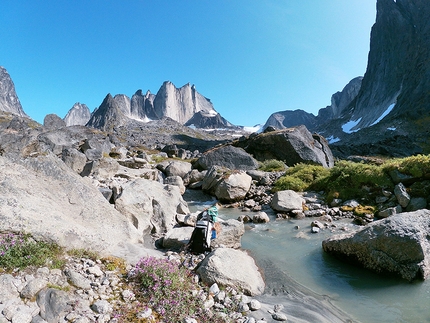 Federica Mingolla, Edoardo Saccaro, Nalumasortoq, Tasermiut Fjord, Greenland - Federica Mingolla and Edoardo Saccaro making the first ascent of La Cura up Nalumasortoq, Tasermiut Fjord, Greenland (08/2019)