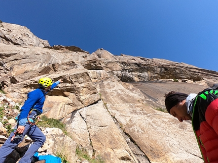 Kirghizistan arrampicata, Dimitri Anghileri, Mirco Grasso, Matteo Motta - L'attacco di Rocket Donkey alla Silver Wall, Kara Su, Kirghizistan (Dimitri Anghileri, Mirco Grasso, Matteo Motta 2019)