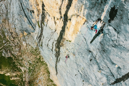 Marmolada Dolomiti - Nicolò Geremia e Mirco Grasso sulla loro Chiaroveggenza, parete sud della Marmolada, Dolomiti