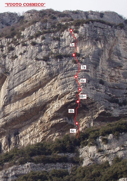 Andrea Simonini - Il tracciato di Vuoto Cosmico, Scoglio dei Ciclopi (Monte Cimo, Val d'Adige