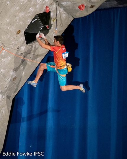 Alberto Ginés López - Alberto Ginés López competing at Kranj, Lead World Cup 2019