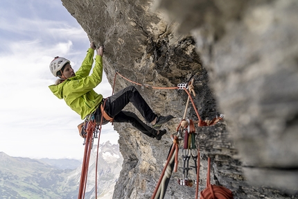 Eiger parete nord, Robert Jasper apre in solitaria e autosicura Meltdown