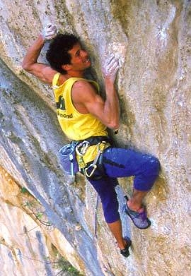 Pietro Dal Prà in arrampicata su Hotel Supramonte