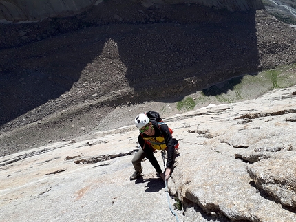 Kirghizistan Pamir Alai, Giovanni Gallizia, Giovanni Della Porta, Francesco Morerio, Filippo Solaro del Borgo - Kirghizistan Pamir Alai: in alto su Pilgrimage