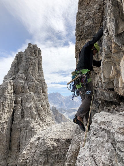 Tre Cime di Lavaredo Dolomiti - Cima Piccola, Tre Cime di Lavaredo, Dolomiti: durante l'apertura di Nostalgie (Manuel Baumgartner, Mark Oberlechner 2019)