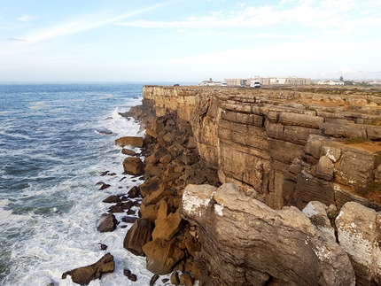 Portogallo arrampicata trad, Giancarlo Maritano - Arrampicata trad in Portogallo: la bellissima scogliera di Cabo Carvoeiro