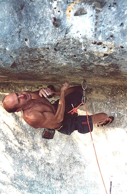Alessandro Lamberti - Jolly Lamberti in arrampicata su Hugh, sull'ultimo tetto
