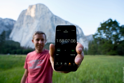 The Nose Speed El Capitan, Yosemite - Tommy Caldwell: infranto la mitica barriera delle due ore di The Nose su El Capitan in Yosemite, salendo la via in 1:58:07.