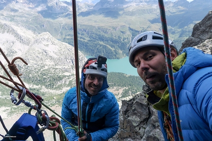 Pizzo Fizzi, Alpe Devero - Durante l'apertura di Sfizzi della Vita al Pizzo Fizzi, Alpe Devero (Claudio Castiglione, Tommaso Lamantia, Tommaso Salvadori, Gianluca Zambotto)