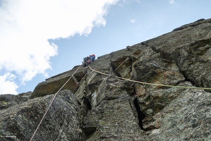 Pizzo Fizzi, Alpe Devero - Durante l'apertura di Sfizzi della Vita al Pizzo Fizzi, Alpe Devero (Claudio Castiglione, Tommaso Lamantia, Tommaso Salvadori, Gianluca Zambotto)