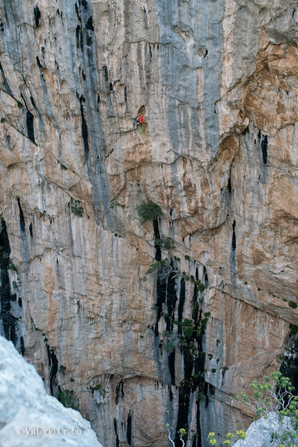 Aleksandra Taistra, Hotel Supramonte, Sardinia - Aleksandra Taistra climbing Hotel Supramonte, Gole di Gorropu, Sardinia