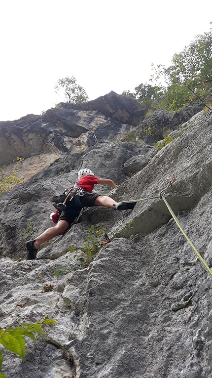 Uomini fuori posto, ancora una nuova via d’arrampicata in Valsugana