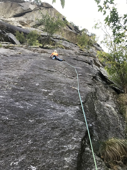 Valle Orco arrampicata - Valle dell'Orco: durante l'apertura di Mikakadi (Umberto Bado, Daniele Gallarato)