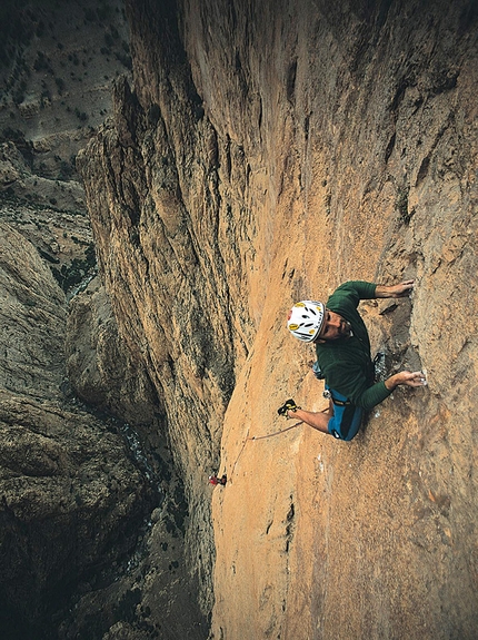 Gole di Taghia in Marocco e Sul filo della notte di Larcher, Oviglia e Paissan