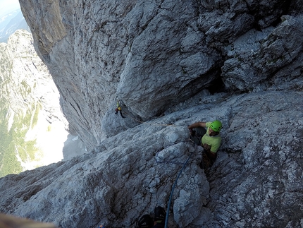 Alpi Giulie e Carniche Orientali - Arrampicando dentro il Vano Nero - via Comici