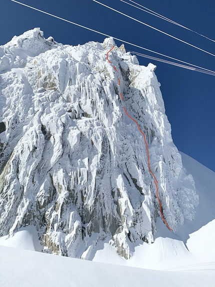 Grand Flambeau Mont Blanc, Ezio Marlier - Cuori di ghiaccio on Grand Flambeau, Mont Blanc (Sergio Fiorenzano, Ezio Marlier 25/10/2019)