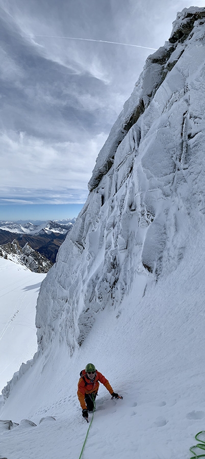 Grand Flambeau Monte Bianco, Ezio Marlier - Alberto Corbella sul Grand Flambeau (Monte Bianco) durante l'apertura di Monia Mena insieme a Ezio Marlier il 27/10/2019